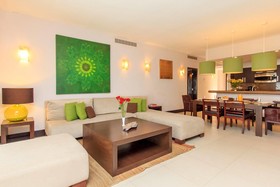 Aldea Thai by Moskito