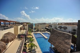 Aldea Thai by Playa Moments
