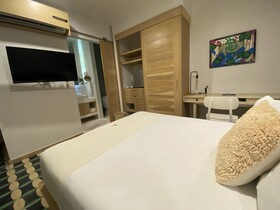 Auténtico Vertical Hotel