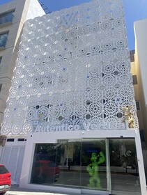 Auténtico Vertical Hotel