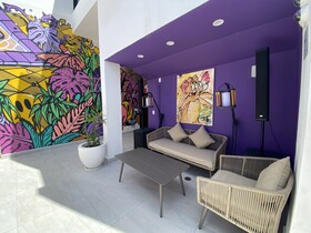 Auténtico Vertical Hotel