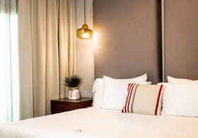Auténtico Vertical Hotel