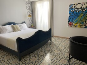Auténtico Vertical Hotel