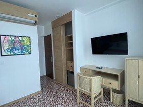 Auténtico Vertical Hotel