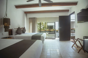 Banana Boutique By GuruHotel