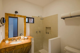 Banana Boutique By GuruHotel