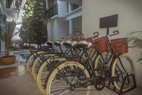 Banana Boutique By GuruHotel