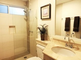 B&B Pelicanos