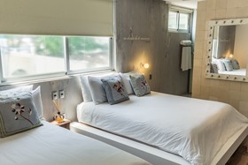 Be Playa Hotel