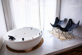 Be Playa Hotel