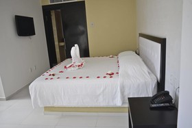 Caché Boutique