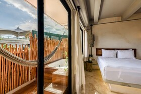 Caribbean Paradise Hotel Boutique & Dive Center