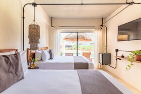 Caribbean Paradise Hotel Boutique & Dive Center