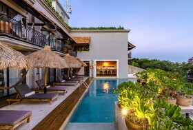 Caribbean Paradise Hotel Boutique & Dive Center
