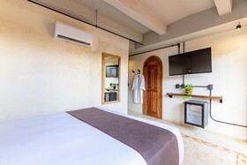 Caribbean Paradise Hotel Boutique & Dive Center