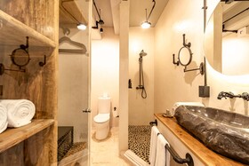 Caribbean Paradise Hotel Boutique & Dive Center