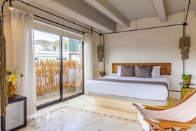 Caribbean Paradise Hotel Boutique & Dive Center
