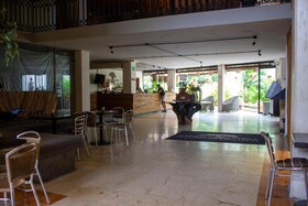 Caribbean Paradise Hotel Boutique & Dive Center