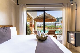 Caribbean Paradise Hotel Boutique & Dive Center