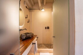 Caribbean Paradise Hotel Boutique & Dive Center
