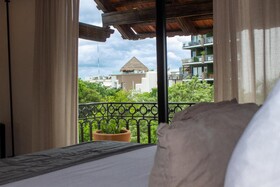 Caribbean Paradise Hotel Boutique & Dive Center