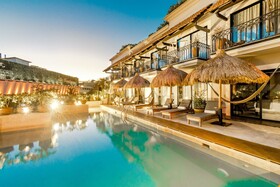 Caribbean Paradise Hotel Boutique & Dive Center
