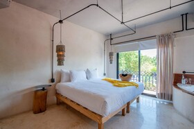Caribbean Paradise Hotel Boutique & Dive Center
