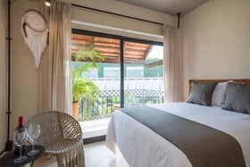 Caribbean Paradise Hotel Boutique & Dive Center