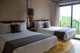 Caribbean Paradise Hotel Boutique & Dive Center