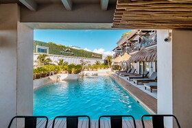 Caribbean Paradise Hotel Boutique & Dive Center