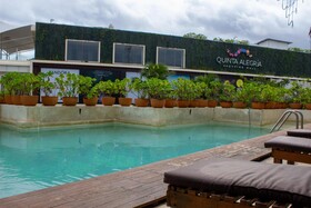 Caribbean Paradise Hotel Boutique & Dive Center