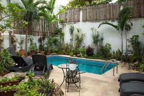 Casa Fifi by Isza