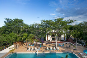 Casa Kaoba Hotel & Suites