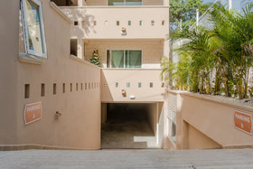 Casa Leo