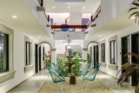 Casa Valentina by Las Flores