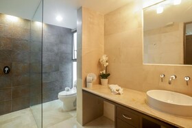 Condo Boutique