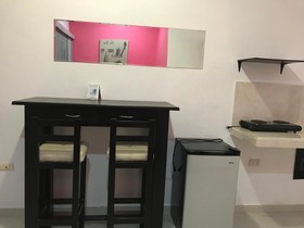 Easy Hotel