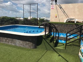 Easy Hotel
