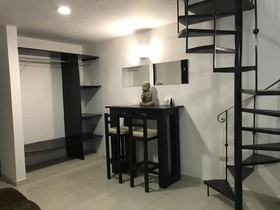 Easy Hotel