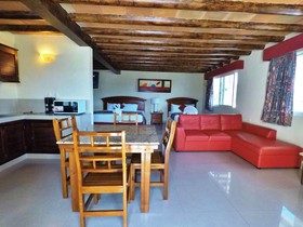 El Campanario Hotel & Estudios