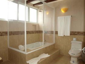 El Campanario Hotel & Estudios