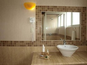 El Campanario Hotel & Estudios