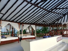El Dorado Seaside Palms