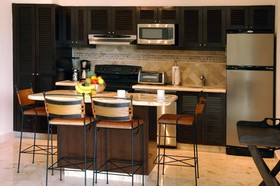 El Taj Oceanfront & Beachside Condos