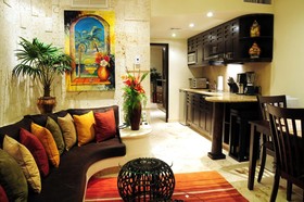 El Taj Oceanfront & Beachside Condos