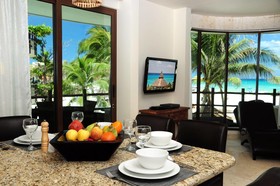 El Taj Oceanfront & Beachside Condos