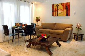 El Taj Oceanfront & Beachside Condos