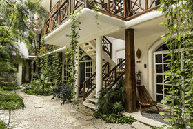 Estudios Selva y Mar