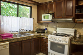 Green Oasis Home Boutique