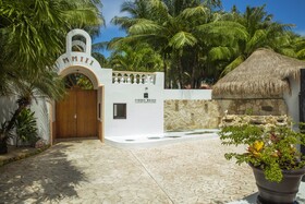 Hidden Beach Resort Au Naturel Club